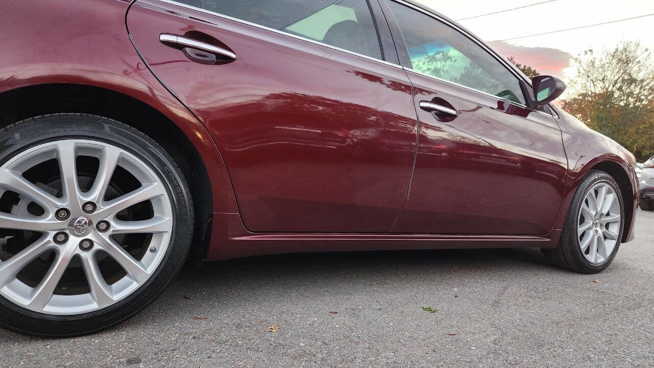 Used 2013 Toyota Avalon XLE Touring image 16