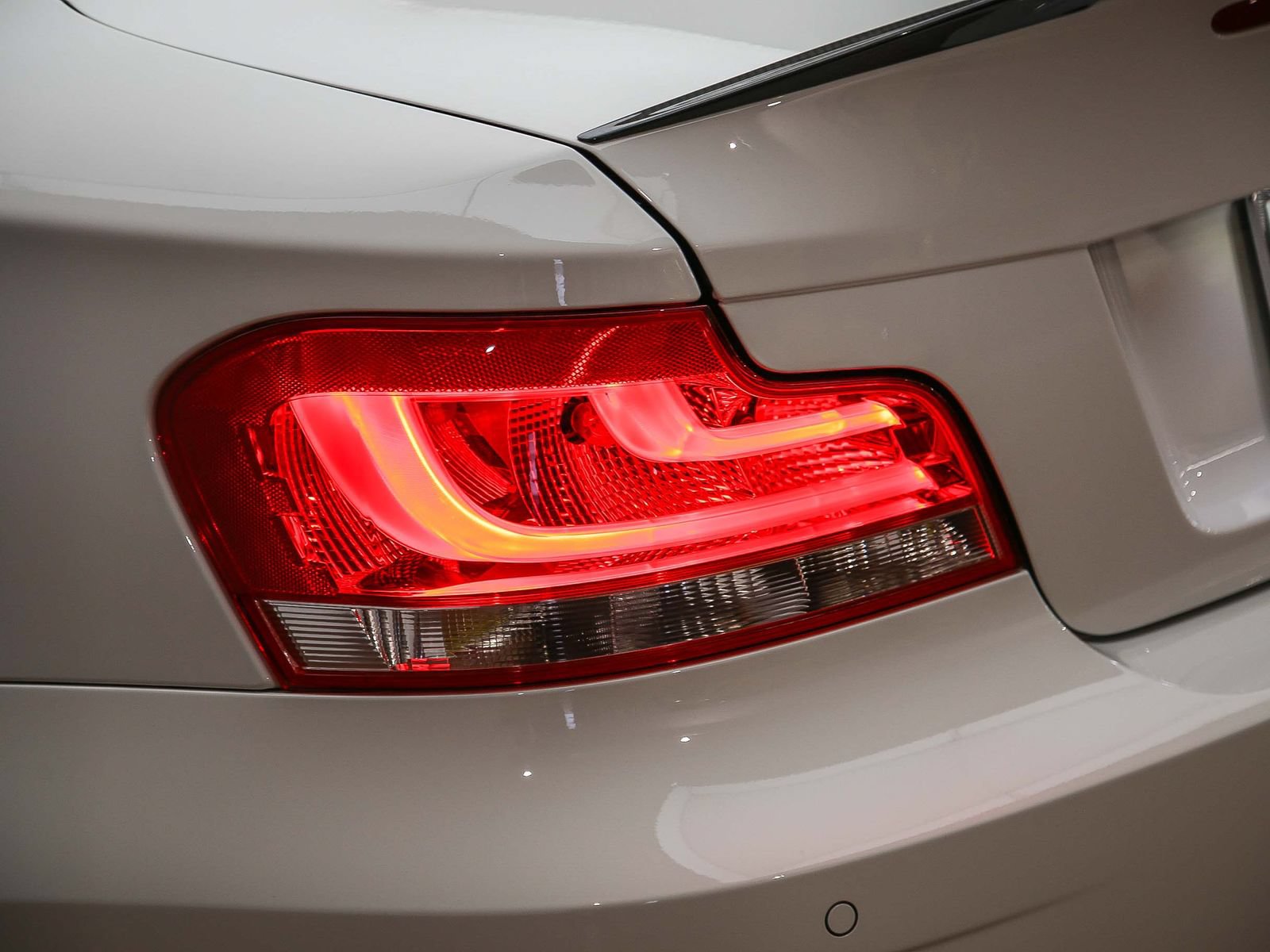 Used 2011 BMW 1 Series M RWD image 12