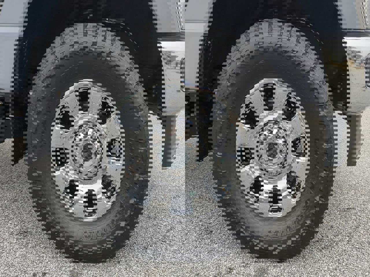 Used 2024 Ford F250 Lariat w/ Chrome Package image 9