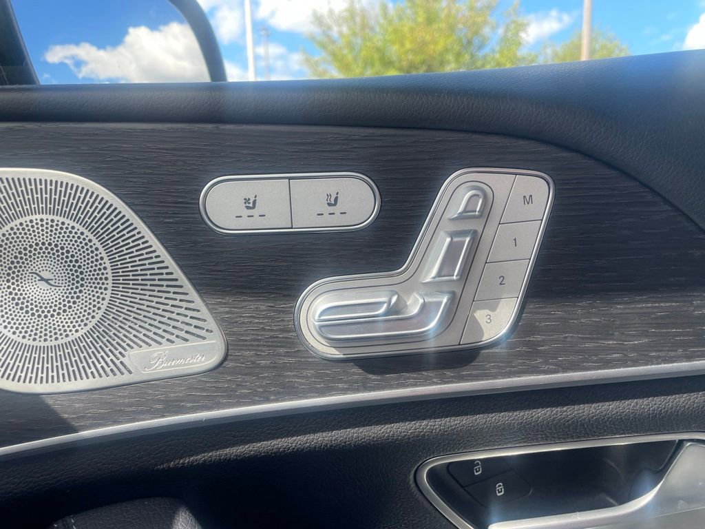 Used 2023 Mercedes-Benz GLS 450 4MATIC image 17
