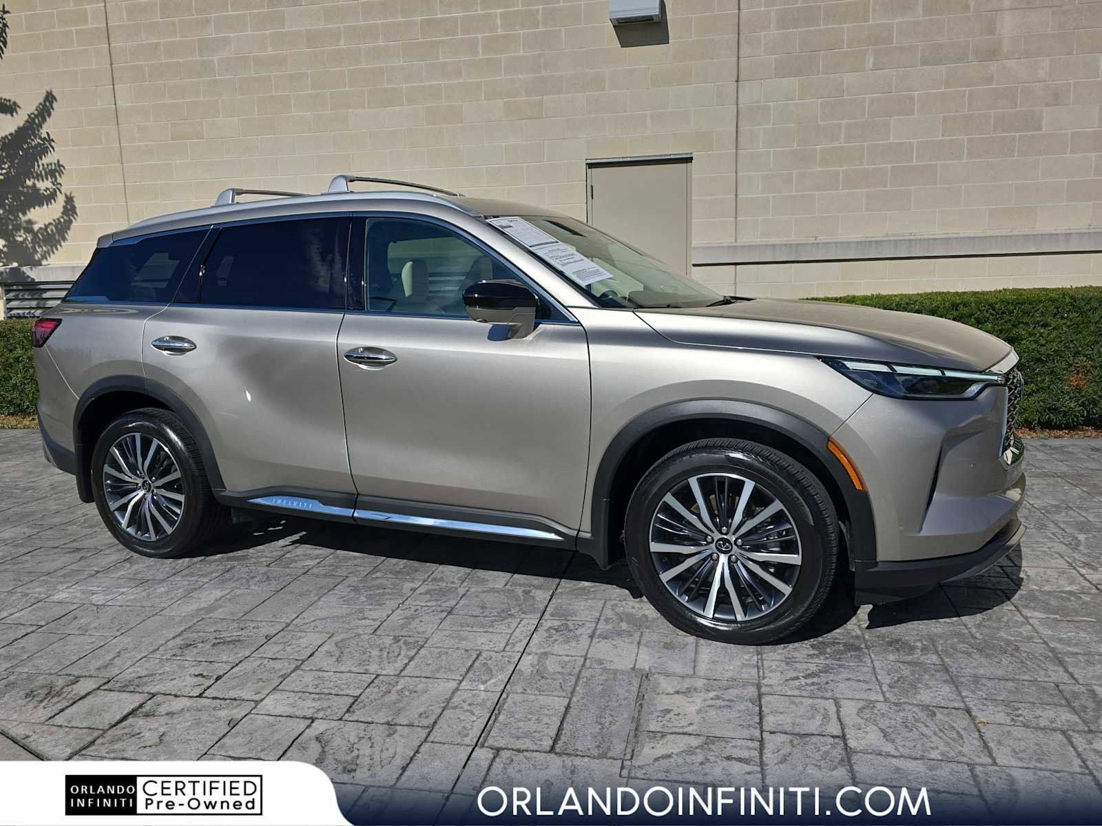 Certified 2025 INFINITI QX60 Sensory w/ Vision Package image 1