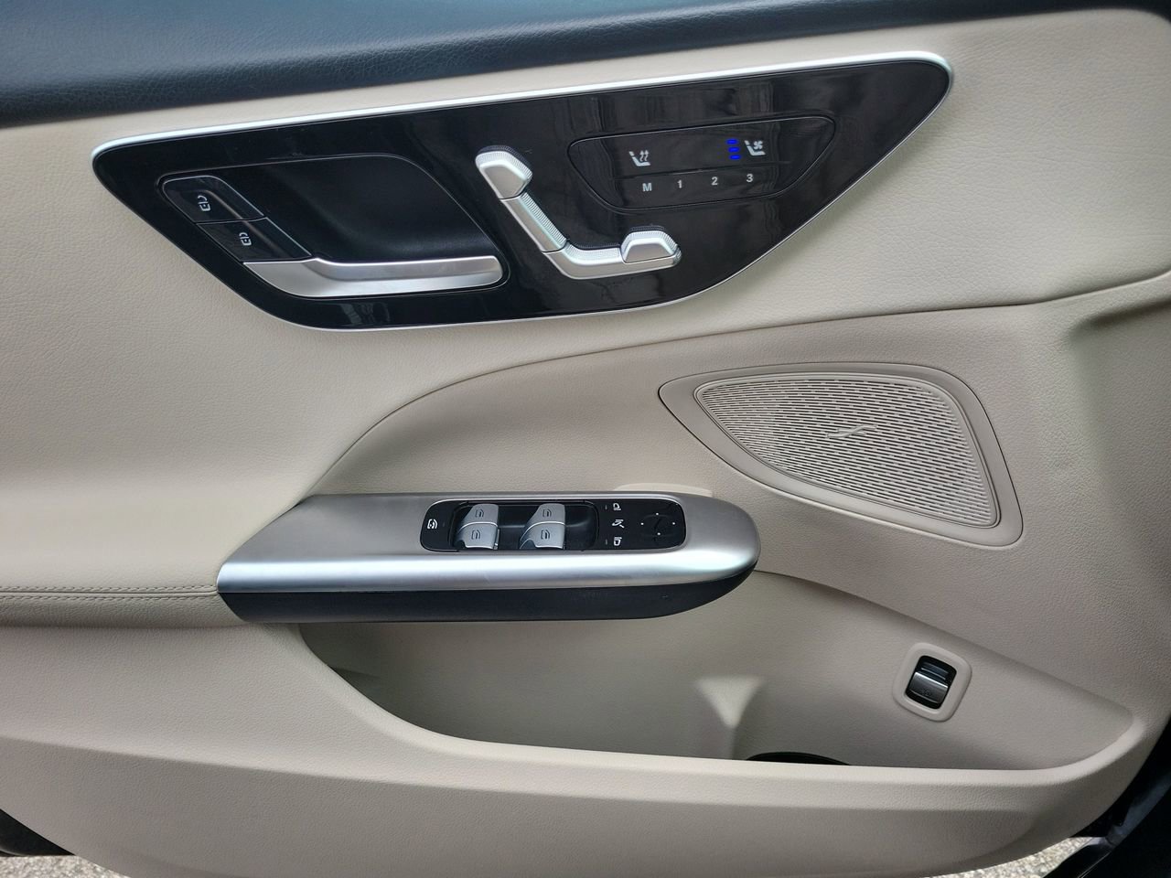 Certified 2022 Mercedes-Benz C 300 Sedan image 20