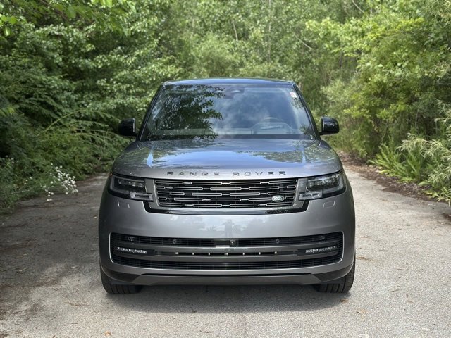 New 2025 Land Rover Range Rover SE image 3