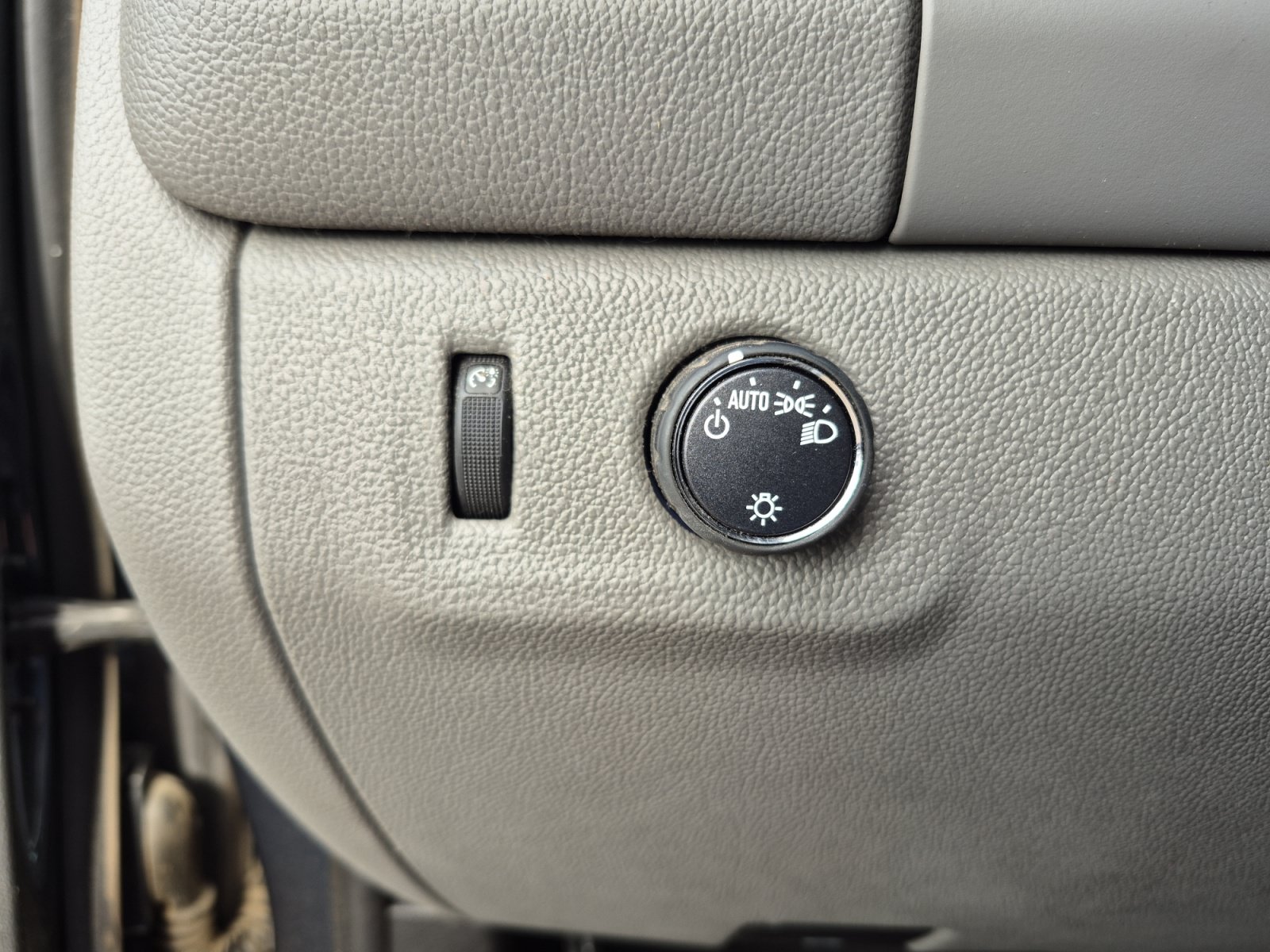 Used 2020 GMC Canyon 2WD Crew Cab w/ Convenience Package image 33