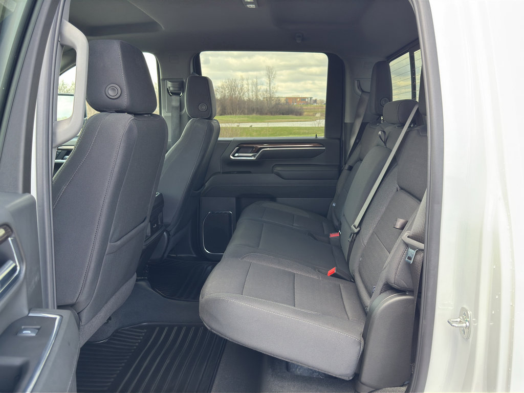 Used 2025 Chevrolet Silverado 3500 LT w/ All Star Edition image 35