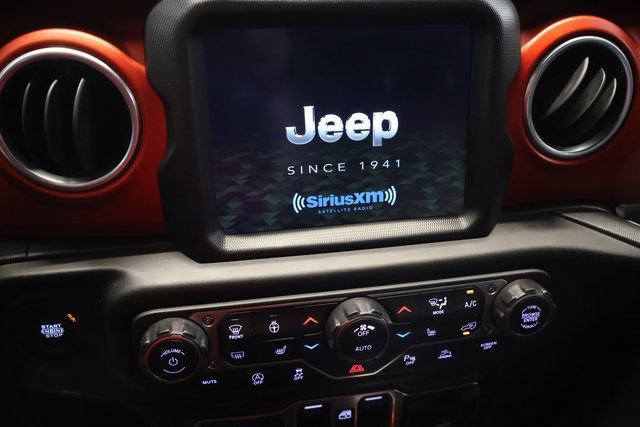Used 2021 Jeep Gladiator Rubicon AWD/4WD image 17