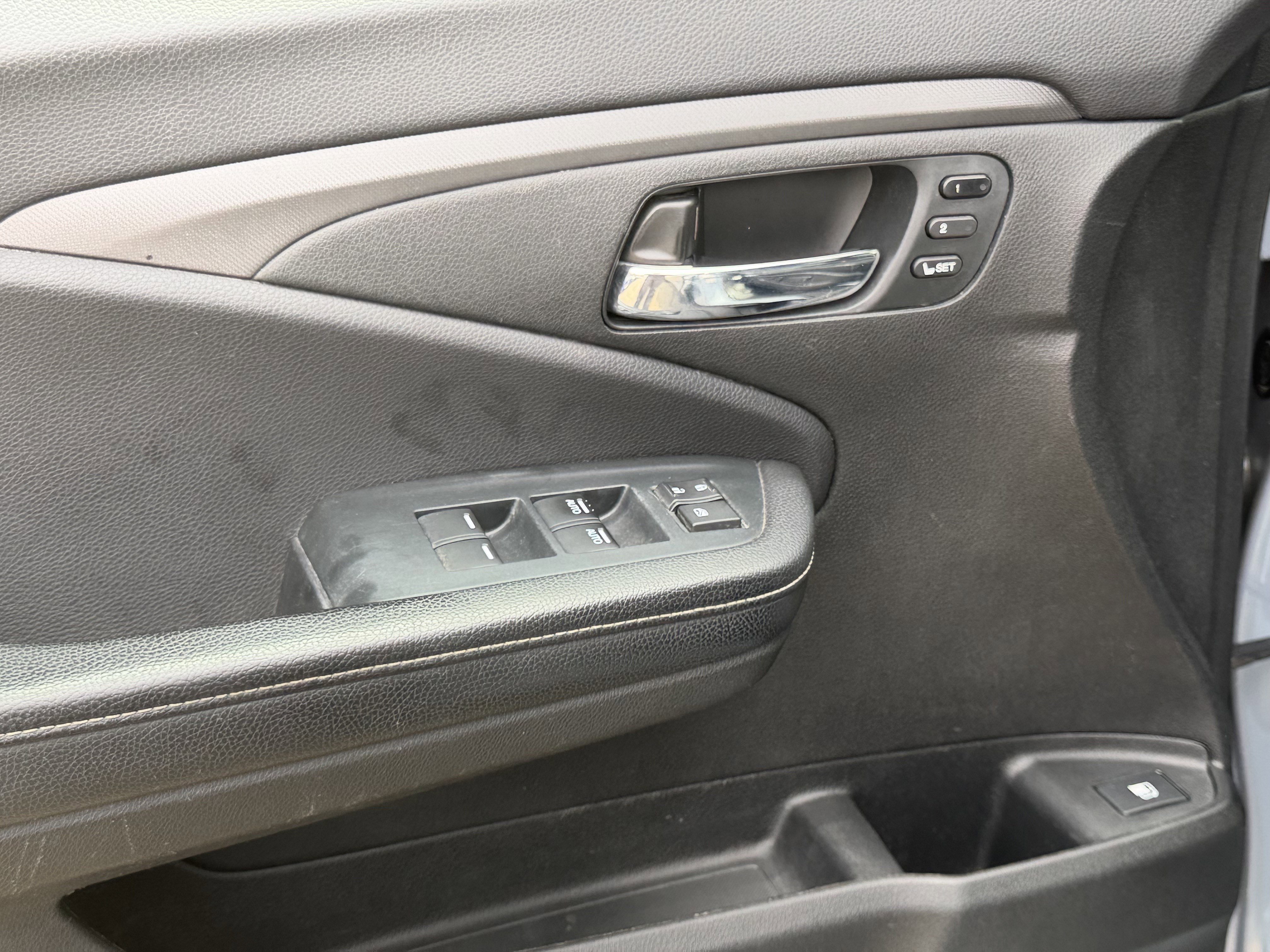 Used 2023 Honda Ridgeline RTL-E image 9