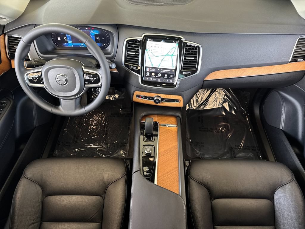 Certified 2023 Volvo XC90 B6 Plus w/ Protection Package Premier AWD/4WD image 12