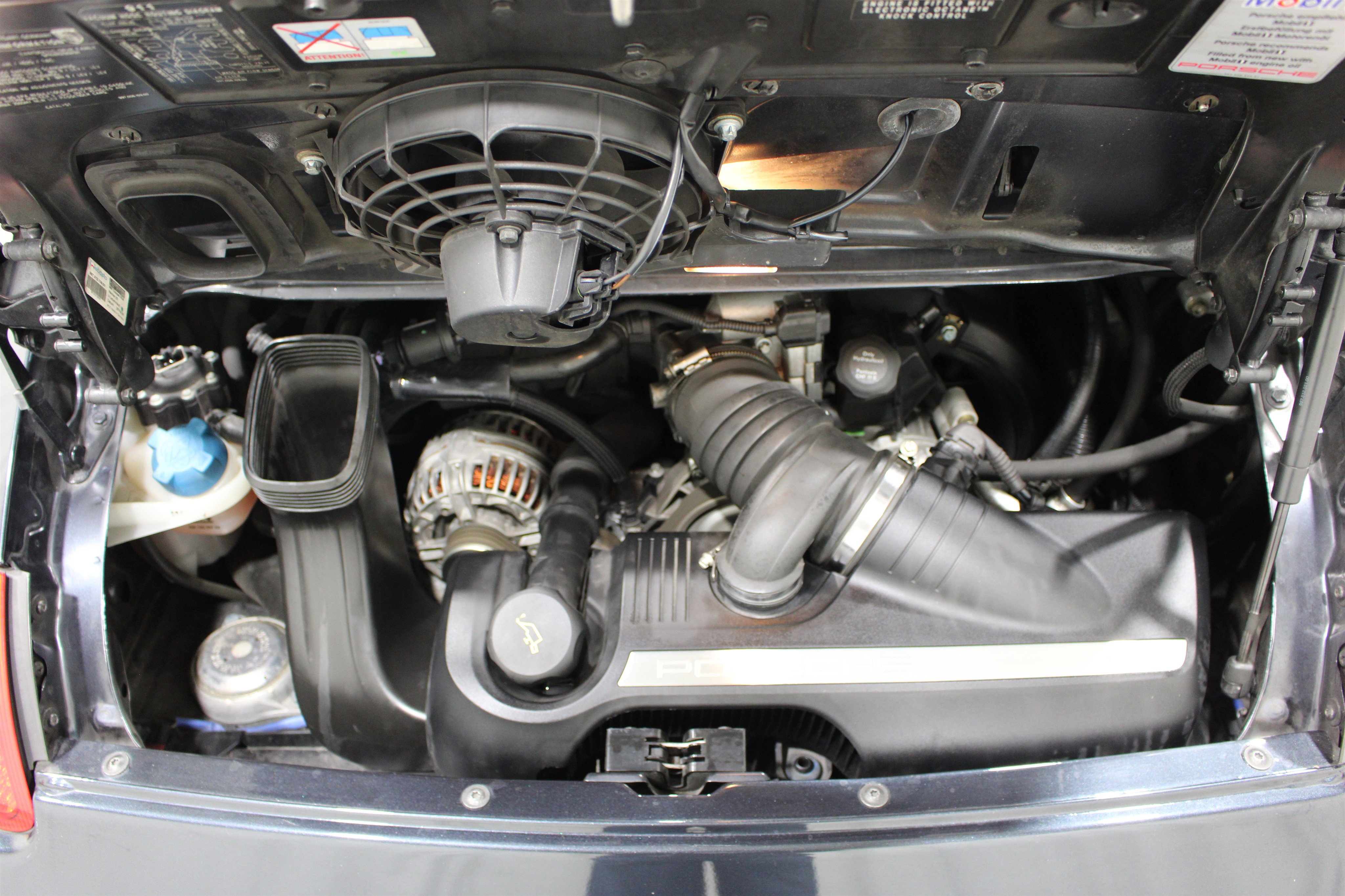 Used 2005 Porsche 911 Carrera RWD image 21