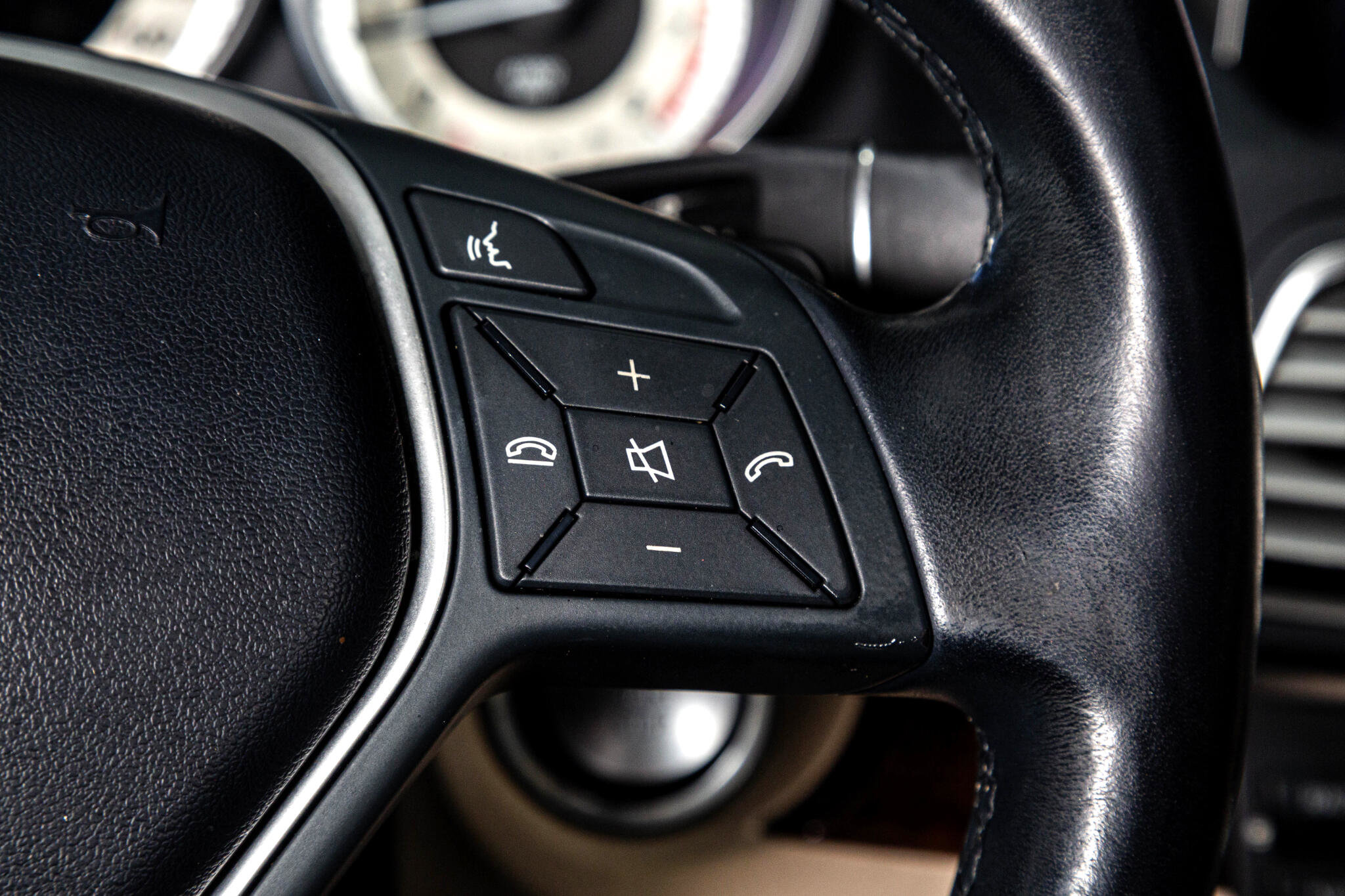 Used 2014 Mercedes-Benz E 350 Cabriolet image 30