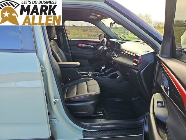 Used 2024 Chevrolet TrailBlazer RS w/ Driver Confidence Package image 27