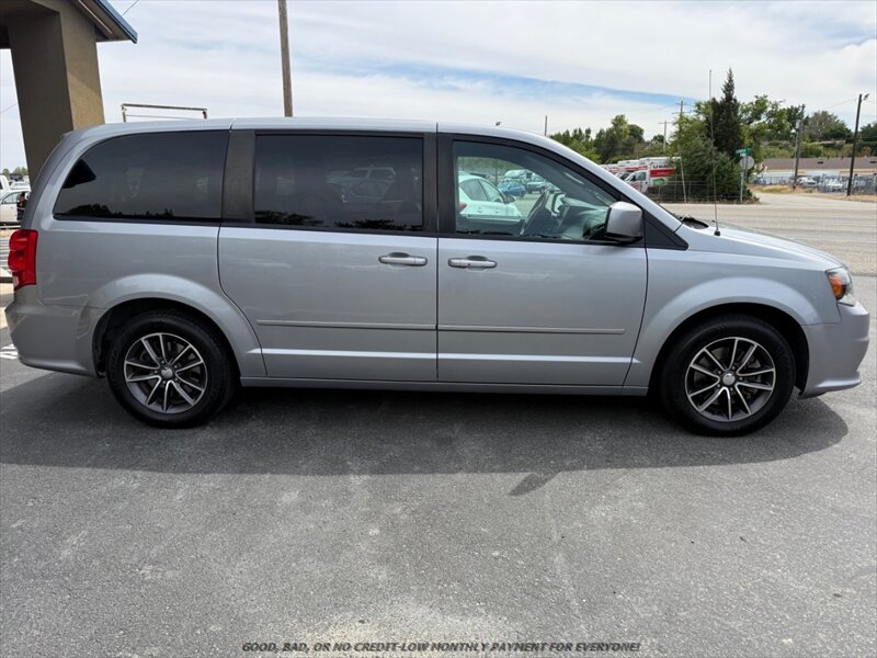 Used 2015 Dodge Grand Caravan R/T FWD image 8