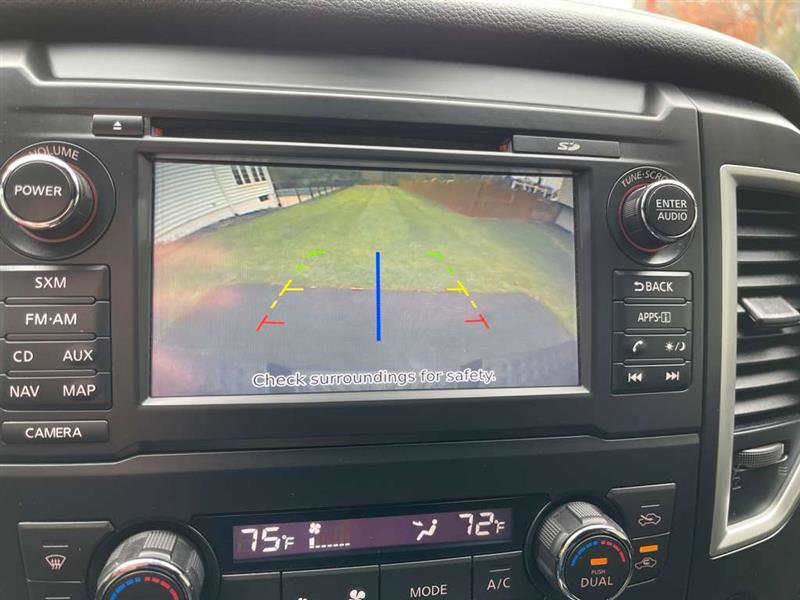 Used 2018 Nissan Titan SV w/ SV Convenience Package image 23