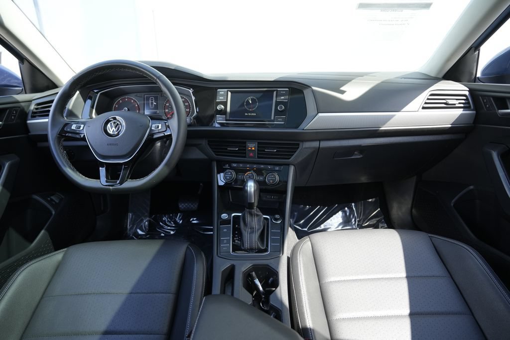 Used 2021 Volkswagen Jetta SE w/ SE Cold Weather Package FWD image 39
