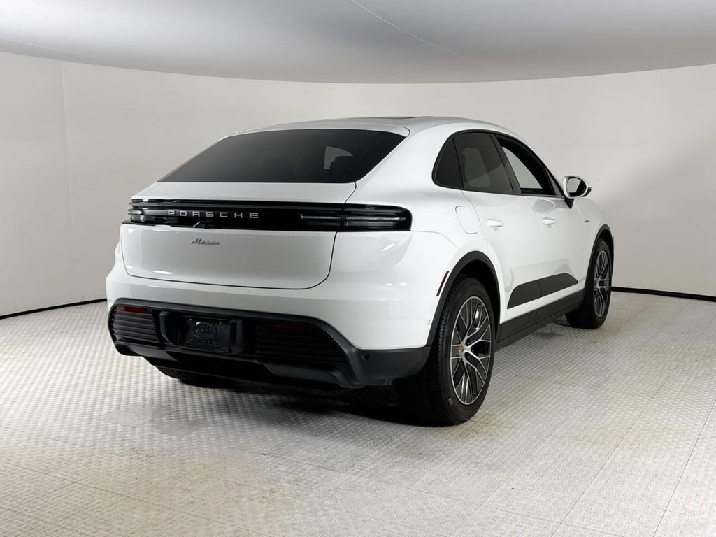 Certified 2025 Porsche Macan Electric RWD image 5