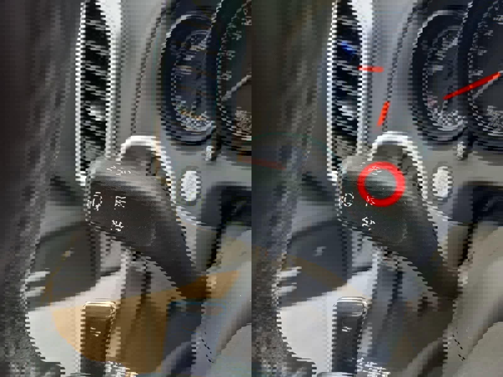 Used 2017 Porsche Cayenne image 27