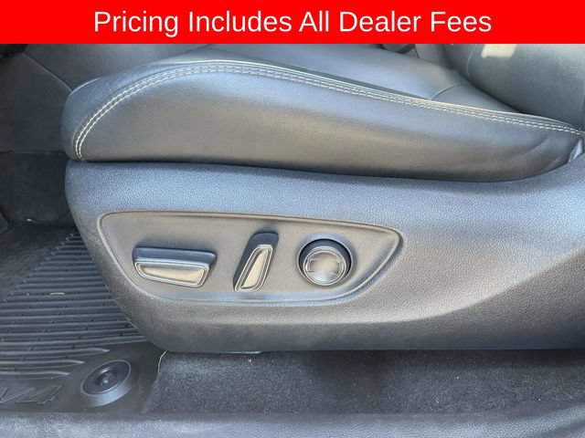 Used 2022 Toyota RAV4 XLE Premium AWD/4WD image 22