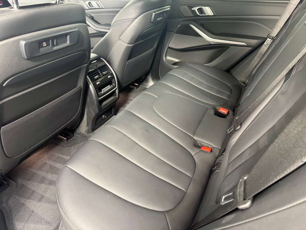 Used 2022 BMW X5 M50i w/ Executive Package AWD/4WD image 17