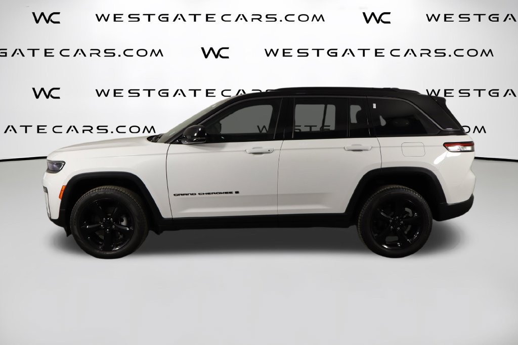 Used 2026 Jeep Grand Cherokee Limited w/ Limited Altitude Package AWD/4WD image 5