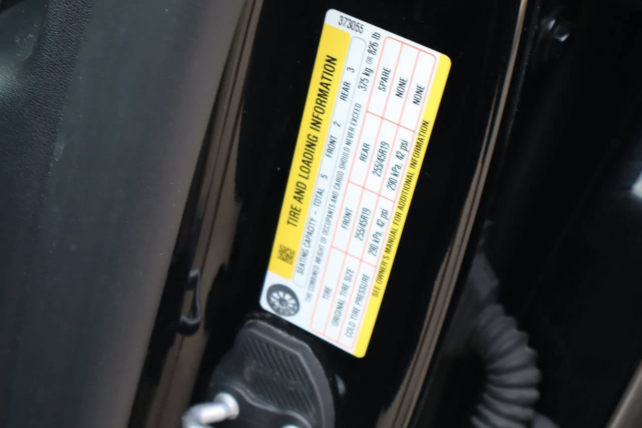 Used 2025 Tesla Model Y Long Range RWD image 24