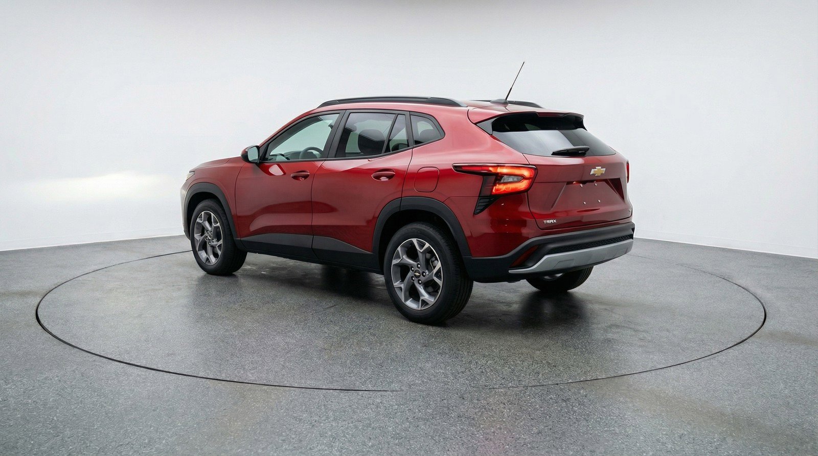 Used 2025 Chevrolet Trax LT image 6