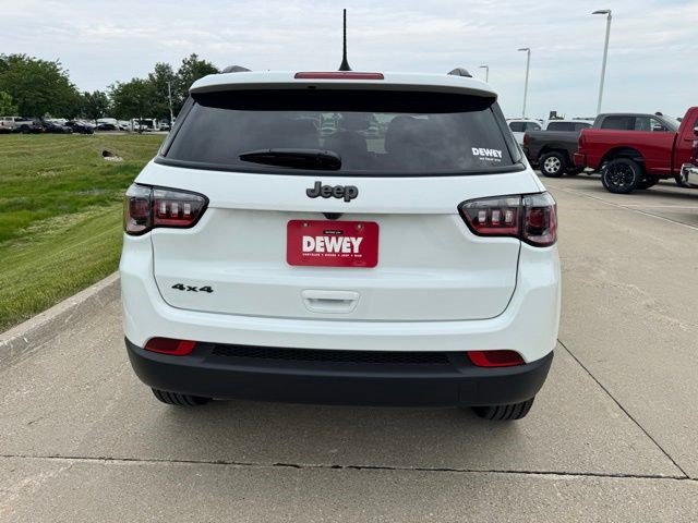 New 2026 Jeep Compass Latitude AWD/4WD image 6