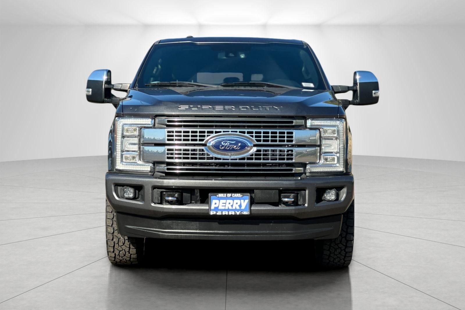 Used 2017 Ford F350 Platinum w/ Platinum Ultimate Package image 8
