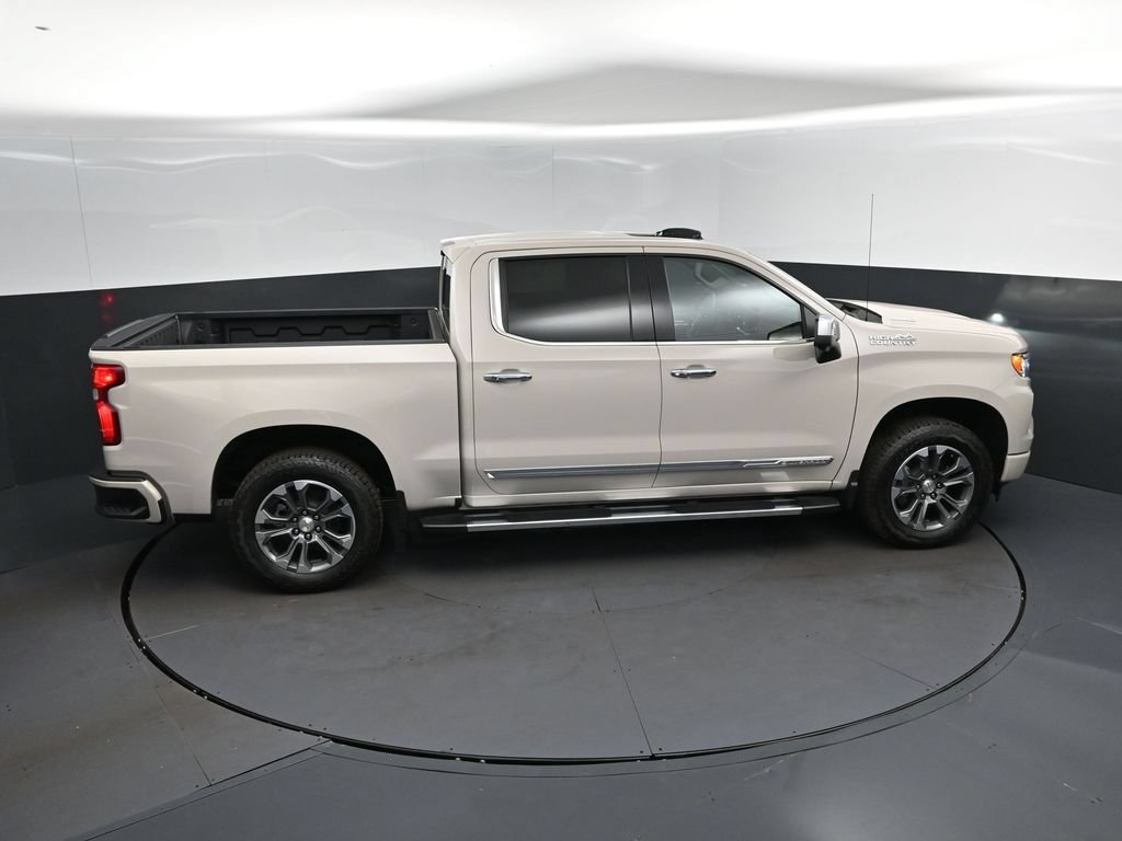 New 2026 Chevrolet Silverado 1500 High Country w/ Technology Package AWD/4WD image 37