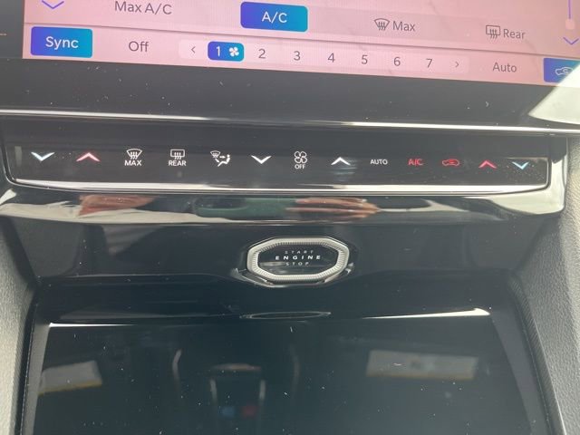 New 2026 Jeep Grand Cherokee Altitude image 22