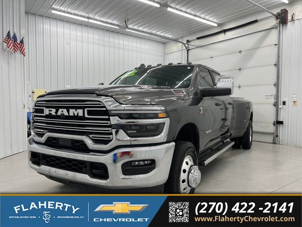 Used 2025 RAM 3500 Laramie w/ Max Tow Package AWD/4WD image 6