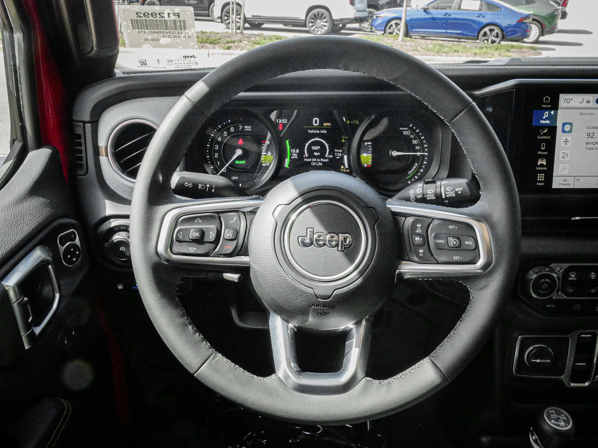 Used 2025 Jeep Wrangler Sahara image 18
