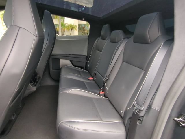 Used 2024 Tesla Cybertruck AWD Crew Cab image 13