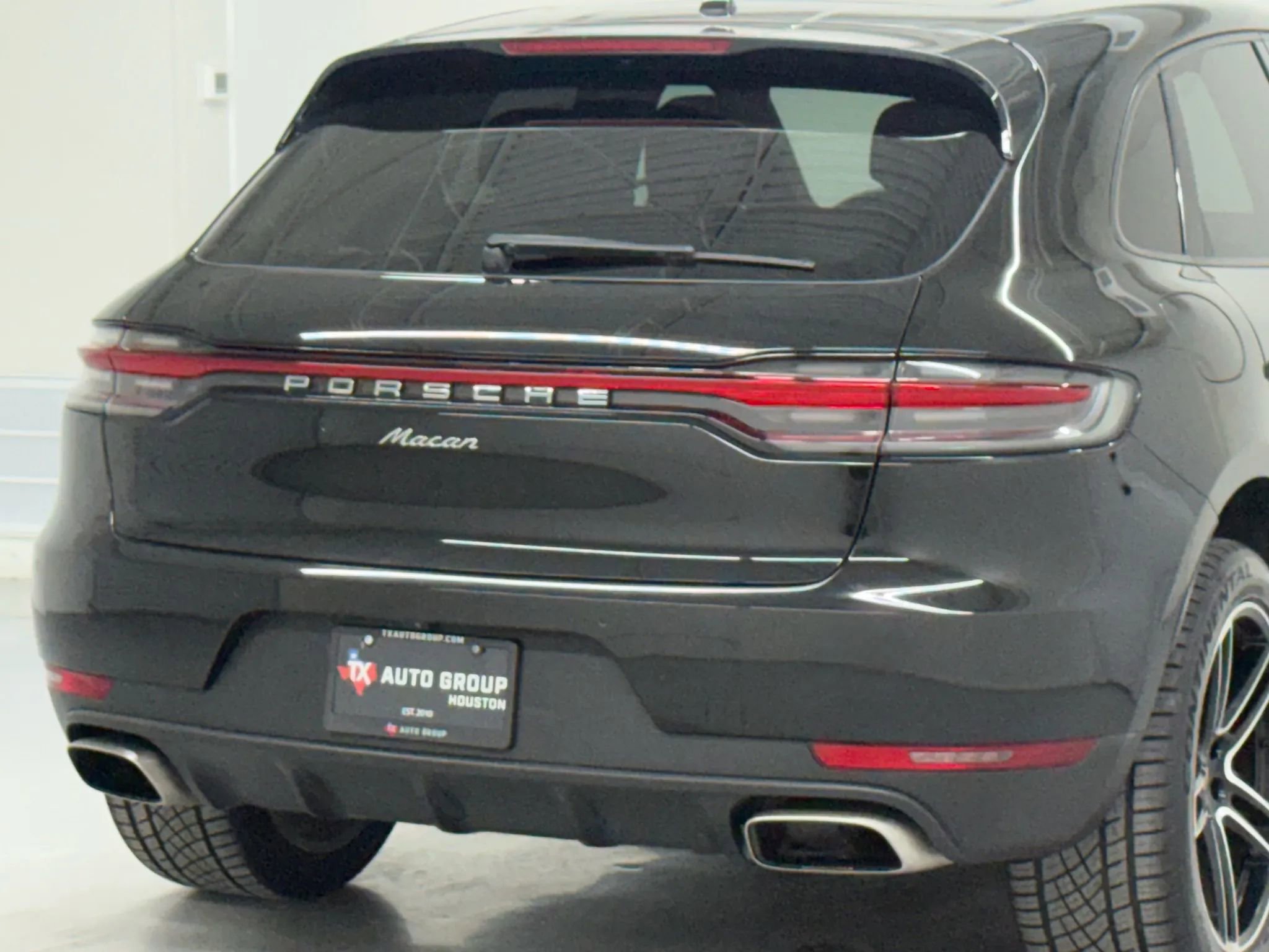 Used 2019 Porsche Macan Sport Edition image 46