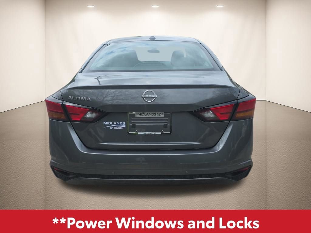 Used 2025 Nissan Altima 2.5 SV image 5