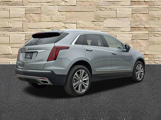 Used 2025 Cadillac XT5 Premium Luxury image 4