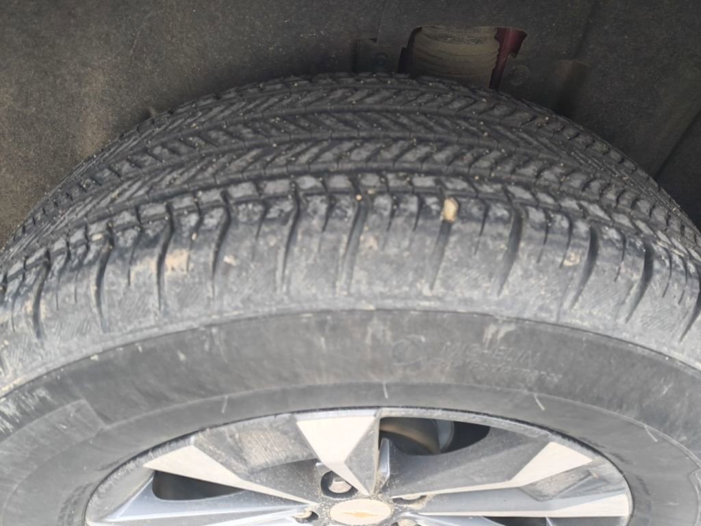 Used 2026 Chevrolet Equinox LT w/ Convenience Package II image 12