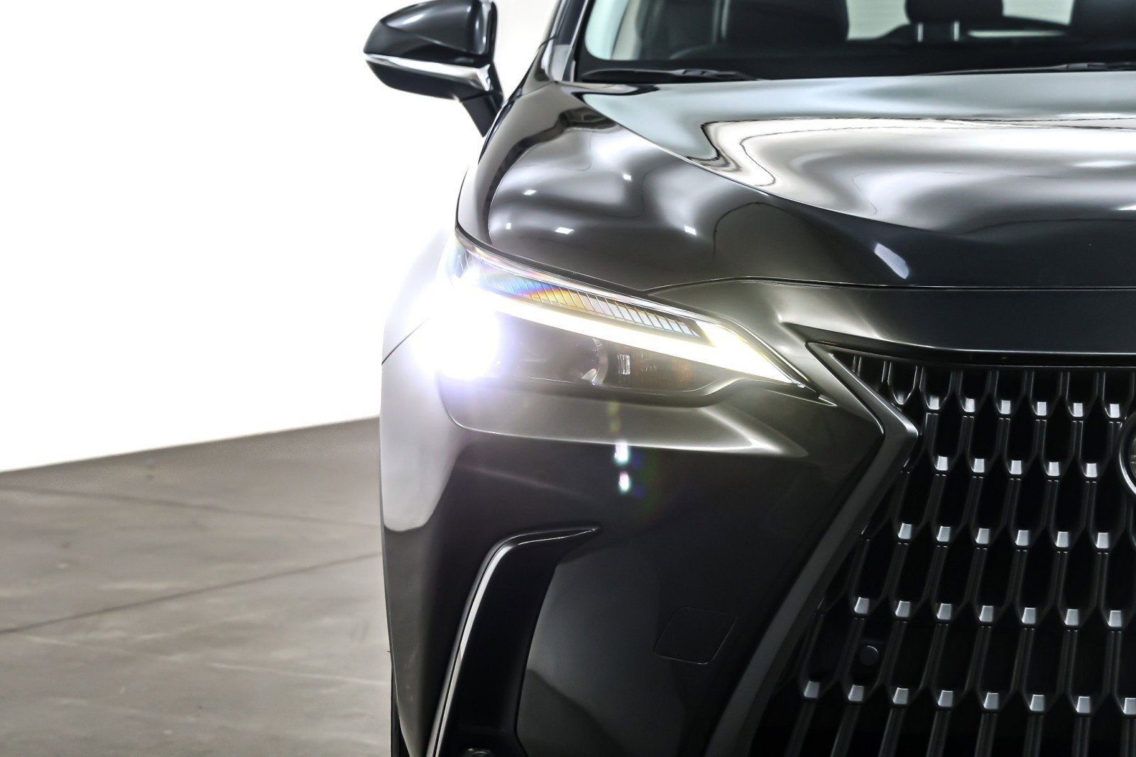 Used 2024 Lexus NX 350h AWD image 15