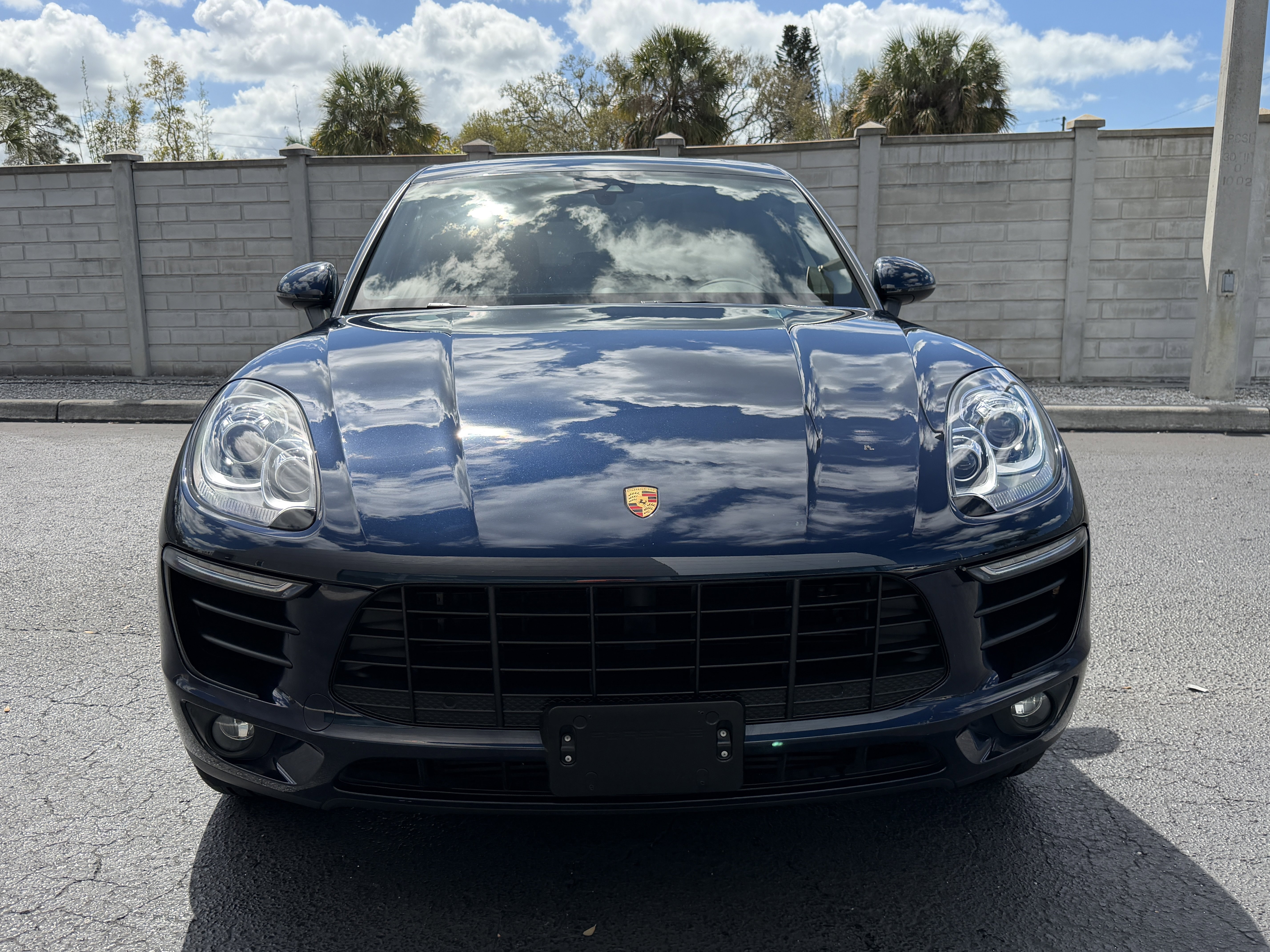 Certified 2018 Porsche Macan Sport Edition image 11