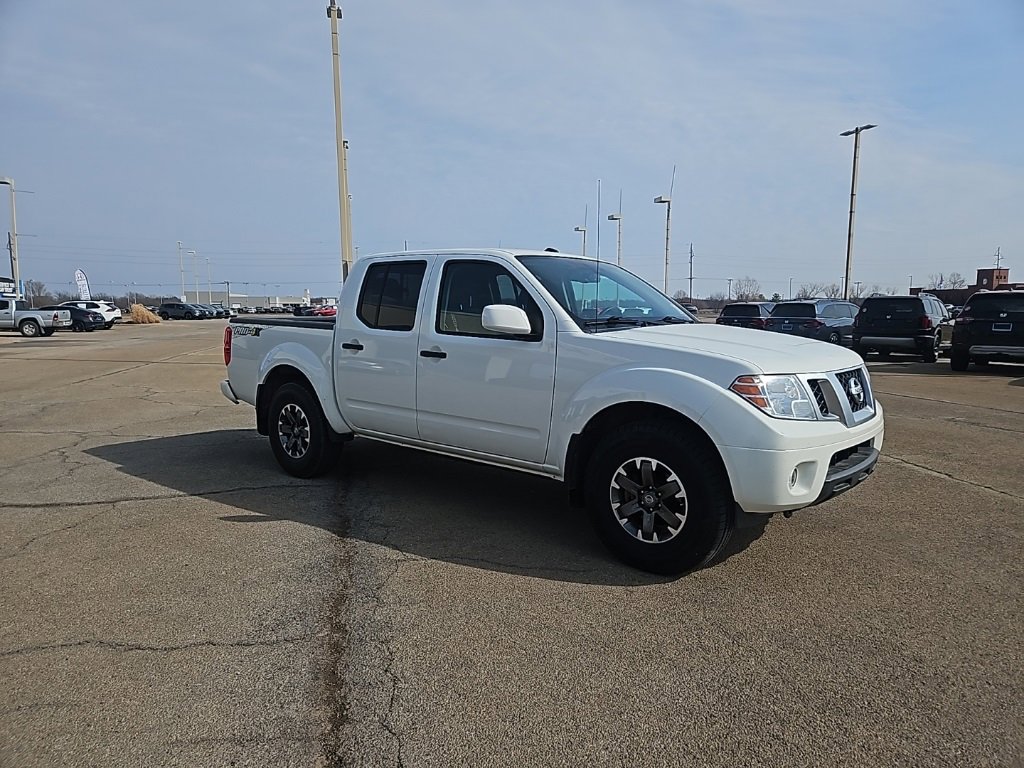 Used 2019 Nissan Frontier PRO-4X image 3