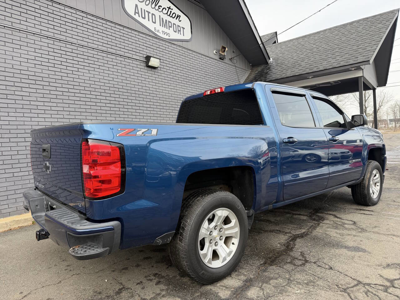 Used 2018 Chevrolet Silverado 1500 LT w/ All Star Edition image 7