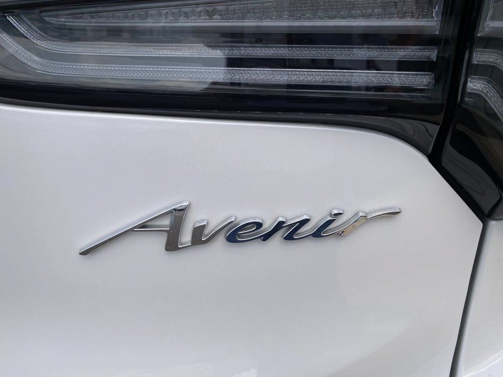 Used 2024 Buick Encore GX Avenir w/ Avenir Technology Package FWD image 35
