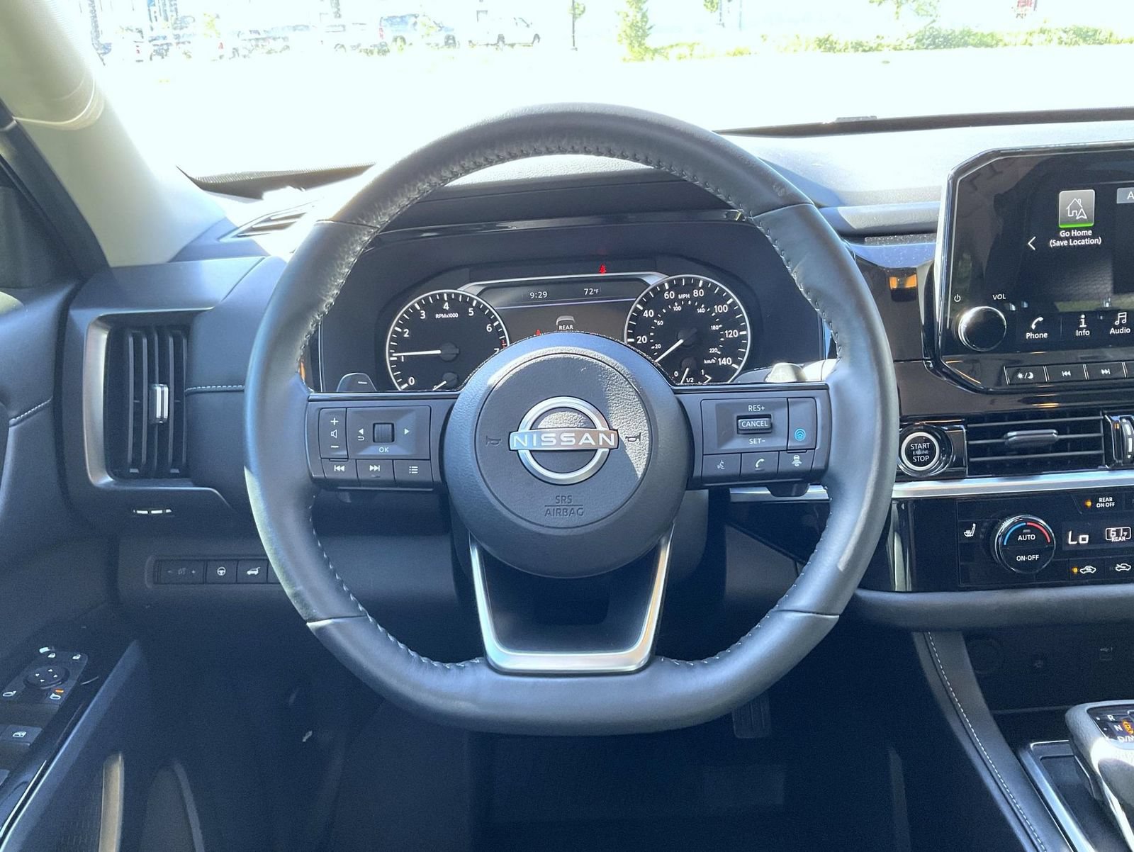 Used 2023 Nissan Pathfinder SL w/ Black Appearance Package AWD/4WD image 11