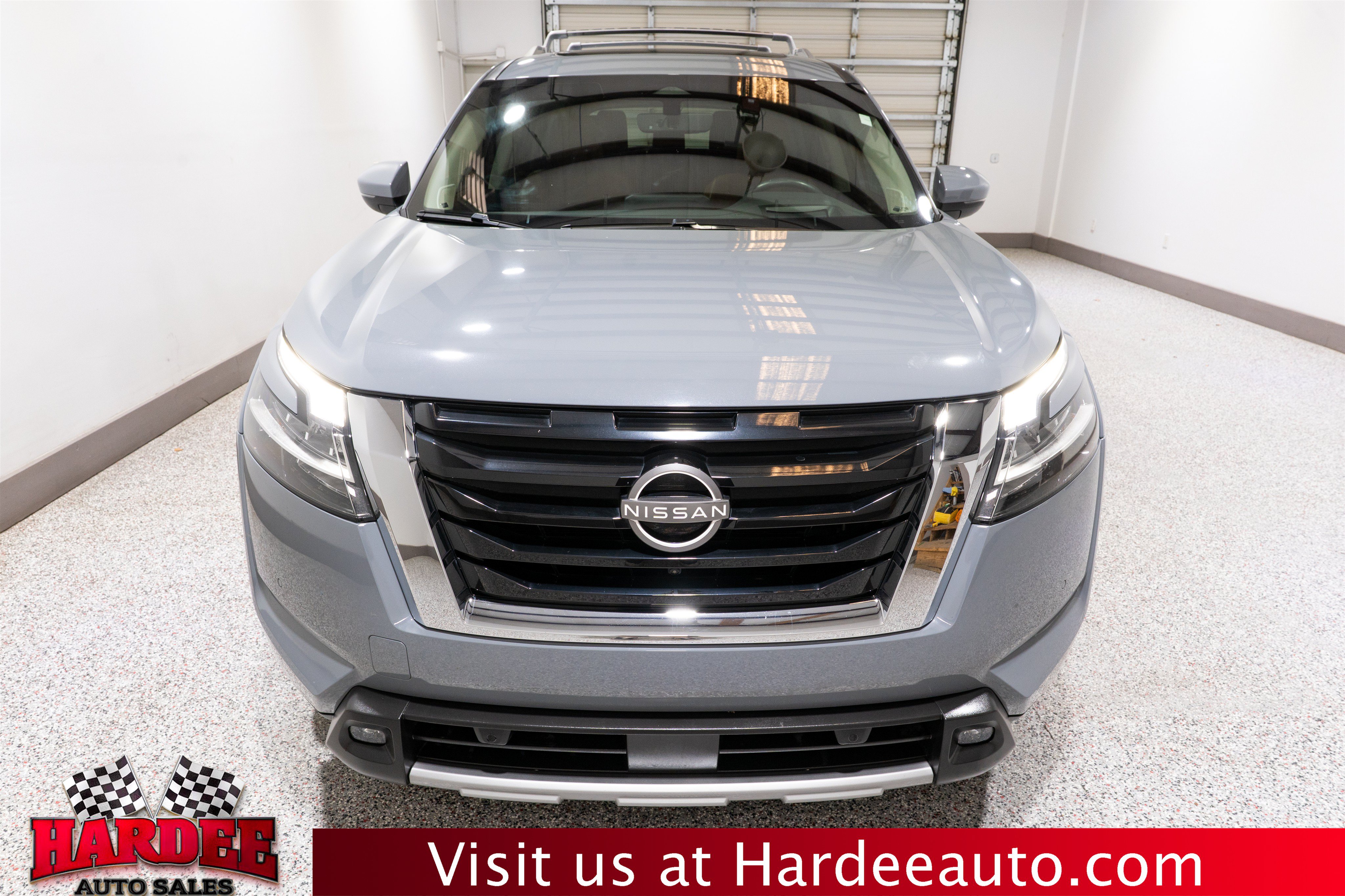 Used 2023 Nissan Pathfinder Platinum FWD image 7