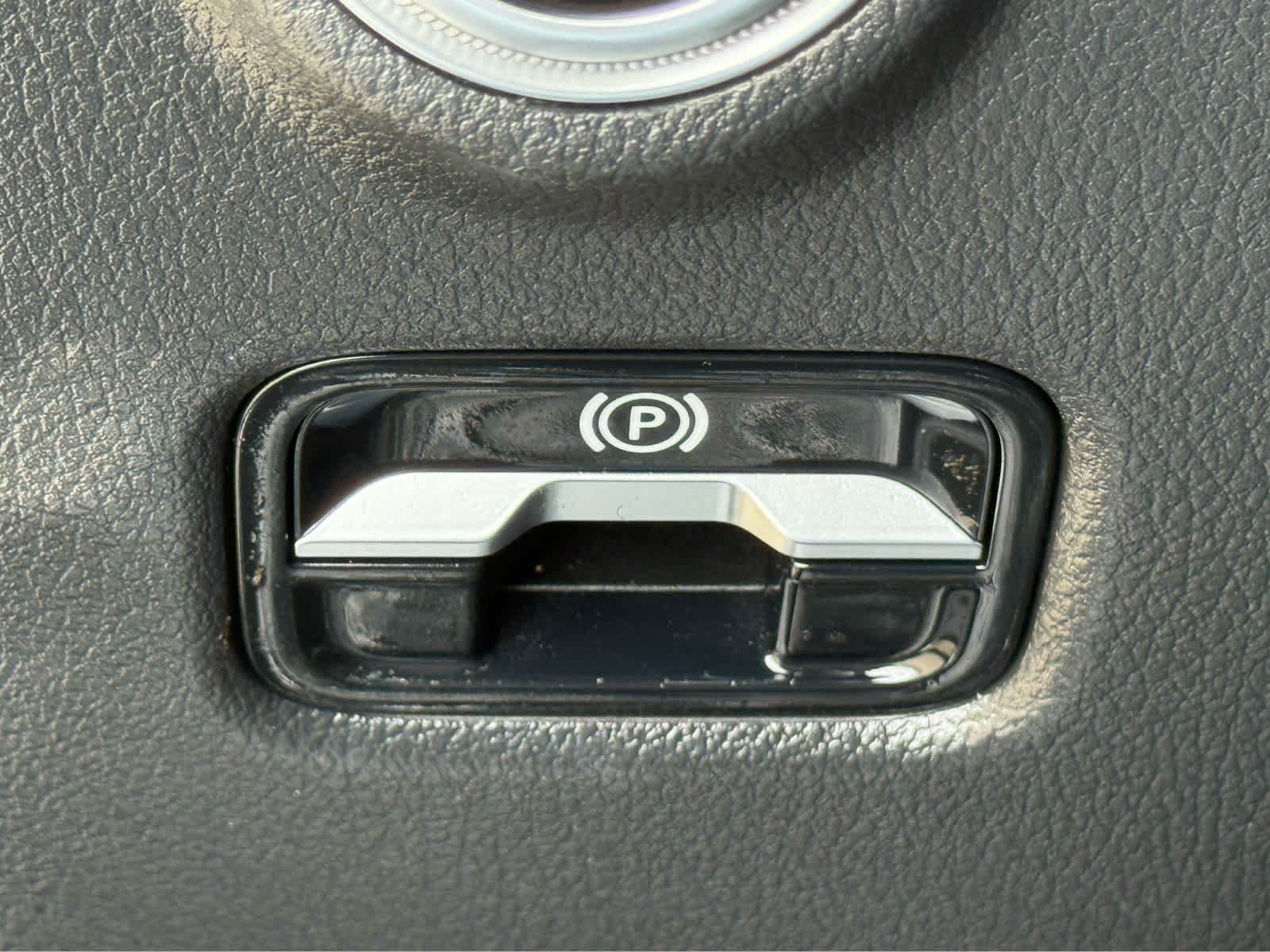 Used 2024 Mercedes-Benz C 300 Sedan image 27
