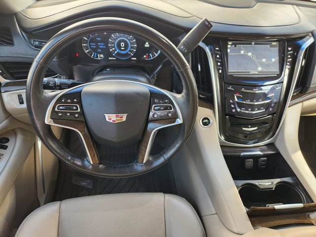 Used 2019 Cadillac Escalade ESV Premium Luxury image 27