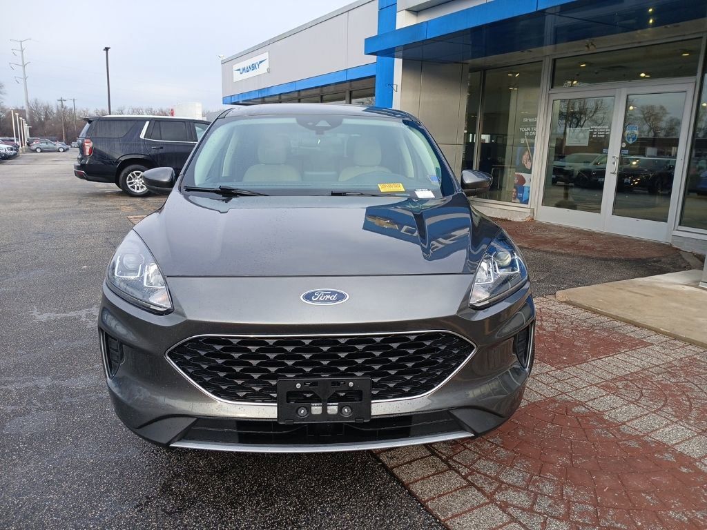 Used 2020 Ford Escape SE image 3