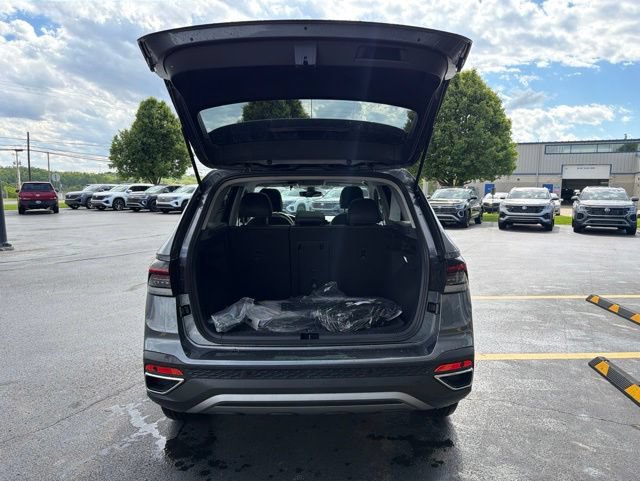 New 2026 Volkswagen Taos SE AWD/4WD image 15
