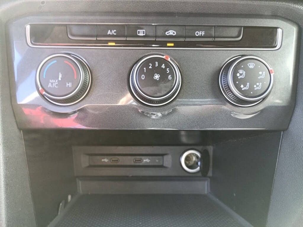 Used 2021 Volkswagen Tiguan S image 26