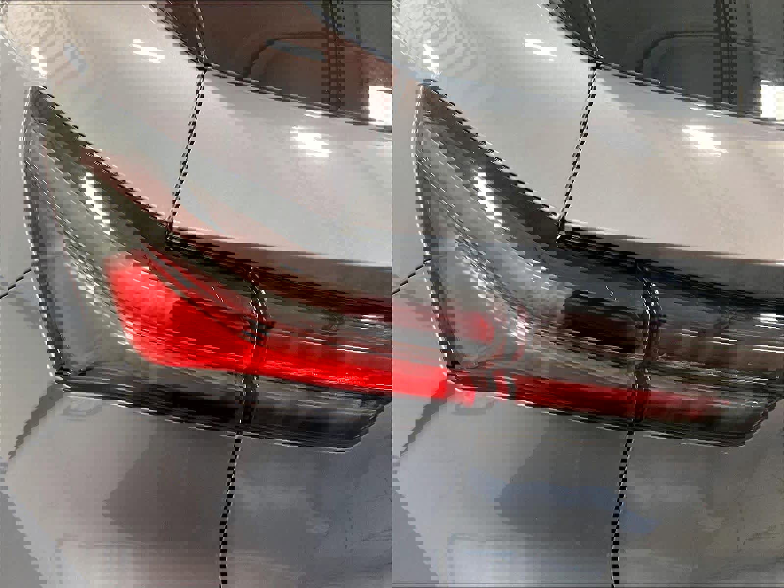 Used 2025 Chevrolet Equinox EV LT image 33