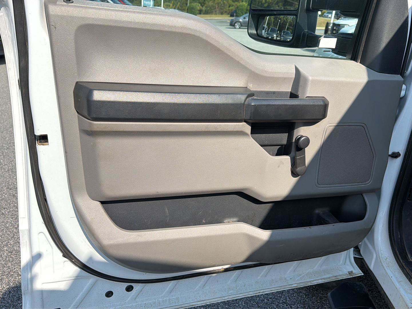 Used 2022 Ford F550 4x4 Crew Cab Super Duty image 15